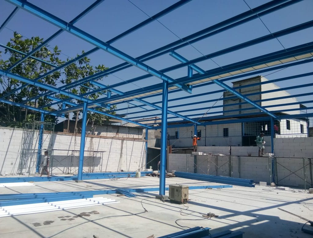 Perusahaan Kontraktor Konstruksi Atap Baja untuk Pabrik